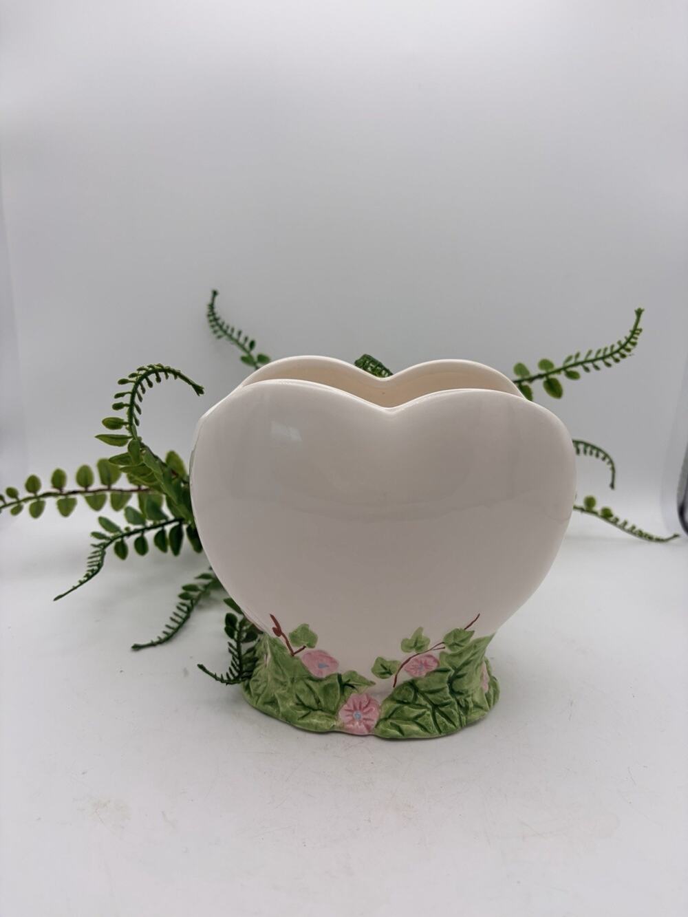 Napco Planter. Vintage. 1990 - Early 2000. Heart Shape.